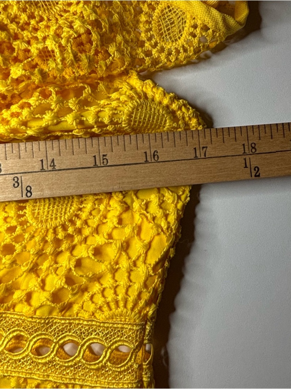 Saylor Leilani Yellow Lace Midi Dress Ruffle V Neck Cutout EUC S - Picture 10 of 13